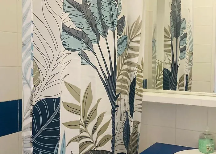 Daire Studio Climatise Face A La Mer, Terrasse Et Parking